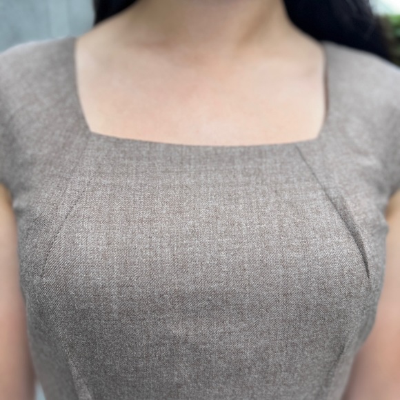 Banana Republic Sheath Dress - Size 2 - Picture 5 of 15